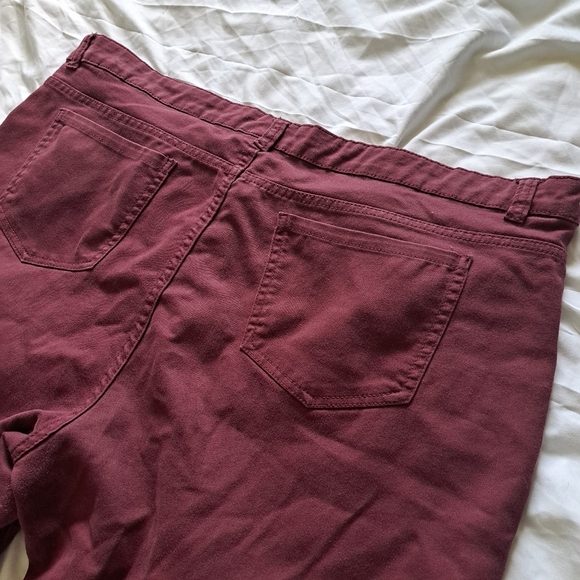 Love & Legend | Red burgundy women's straight leg jegging jean - Picture 8 of 13